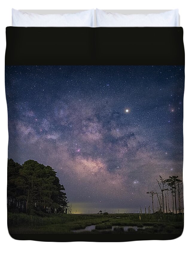Maryland Duvet Cover featuring the photograph Hoopers End by Robert Fawcett