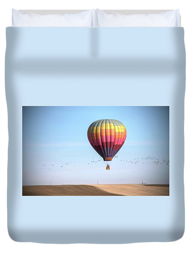 Animal Themes Duvet Cover featuring the photograph Hot Air Balloon And Birds by Photo By Greg Thow