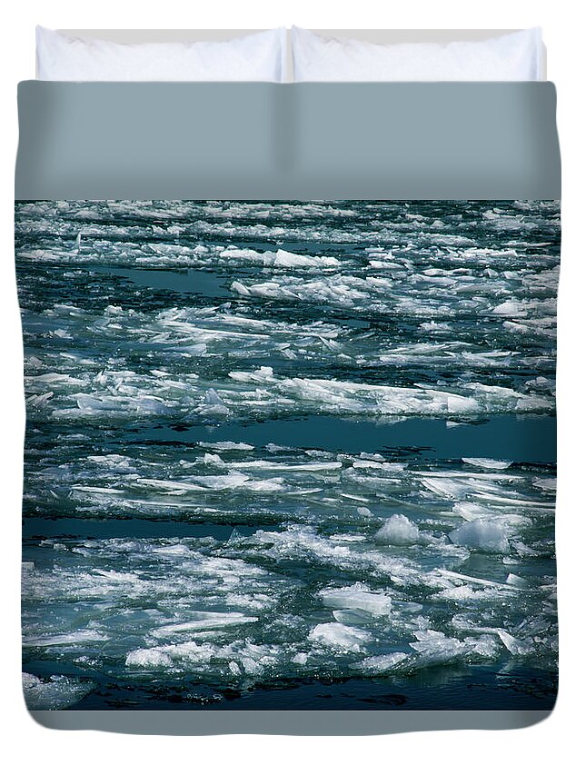 Ice Duvet Cover featuring the photograph Ice cold by Stuart Manning