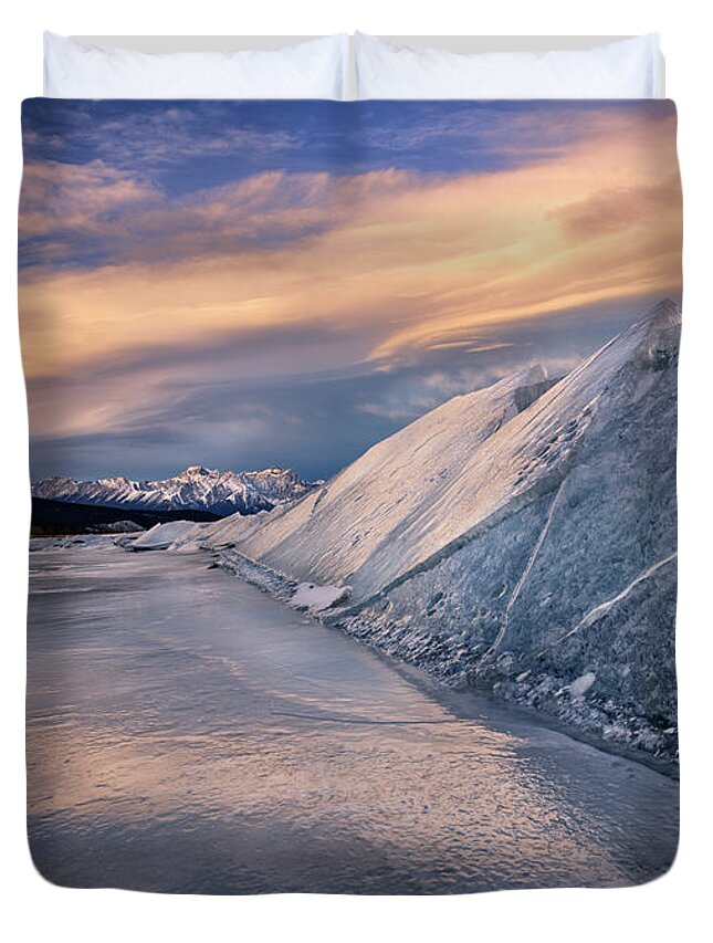 Abraham Lake Duvet Cover featuring the photograph Ice Sheets on Abraham Lake by Dan Jurak