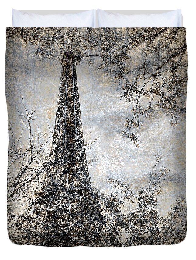 Eiffel Duvet Cover featuring the photograph Iconic by Jim Hill