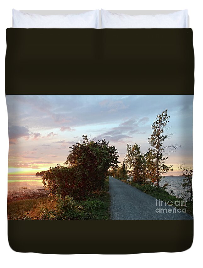 Island Line Trail Duvet Cover featuring the photograph Island Line Trail Sunset via Colchester by Felipe Adan Lerma