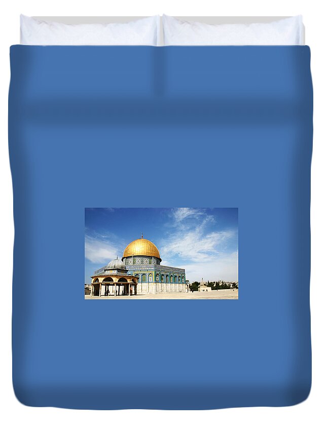 Dome Of The Rock Duvet Cover featuring the photograph Jerusalem Dome Of Rock On A Sunny Day by Doulos
