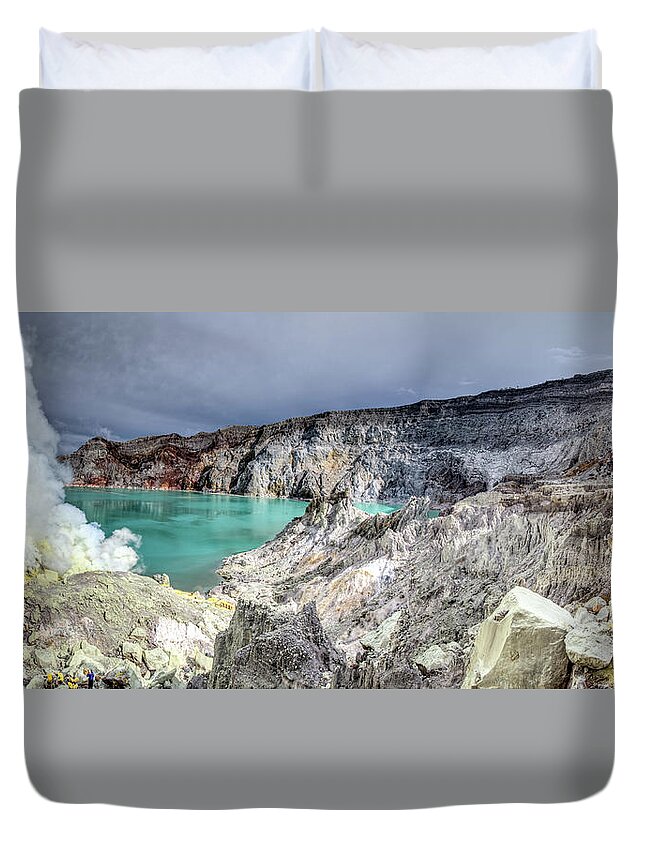 Tranquility Duvet Cover featuring the photograph Kawah Ijen - Sulphur Mining Crater by Paul Cowell Photography