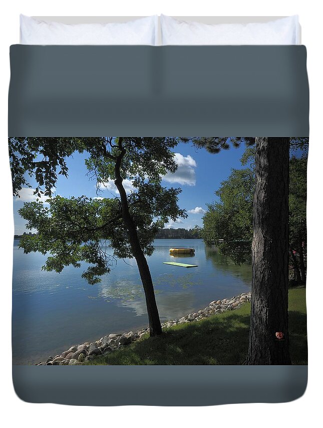 Landscape Duvet Cover featuring the photograph Life on the Lake by Richard Thomas