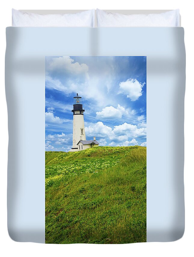 Lighthouse Duvet Cover featuring the photograph Lighthouse on Yaquina Head by Steve Estvanik