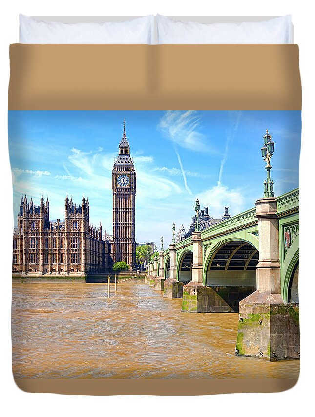 Clock Tower Duvet Cover featuring the photograph London Westminster Houses Of Parliament by Zonecreative