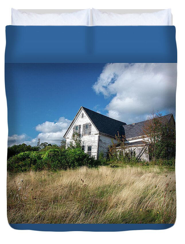 Lot 49 Duvet Cover featuring the photograph Lot 49 Abandoned House by Douglas Wielfaert
