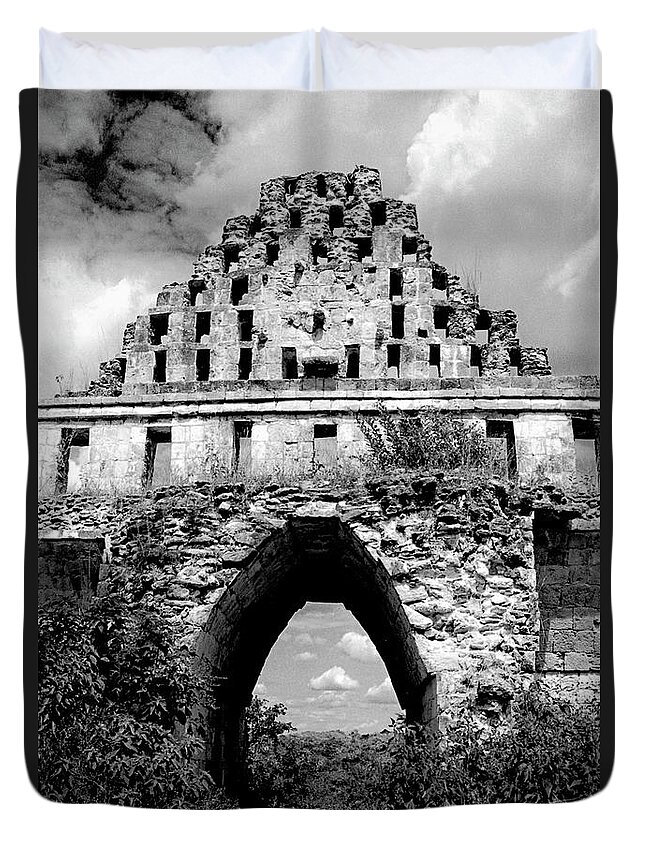 Mayan Ruins Yucatan Duvet Cover featuring the photograph Mayan Ruins #2 by Neil Pankler