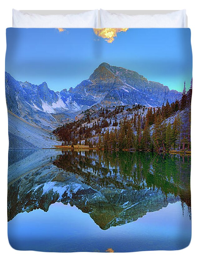 Merriam Lake Duvet Cover featuring the photograph Merriam Mirror by Greg Norrell
