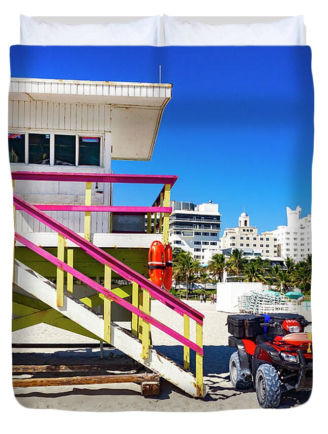 Miami Beach Lifeguard House Duvet Cover featuring the photograph Miami Beach Lifeguard House 4305 by Carlos Diaz