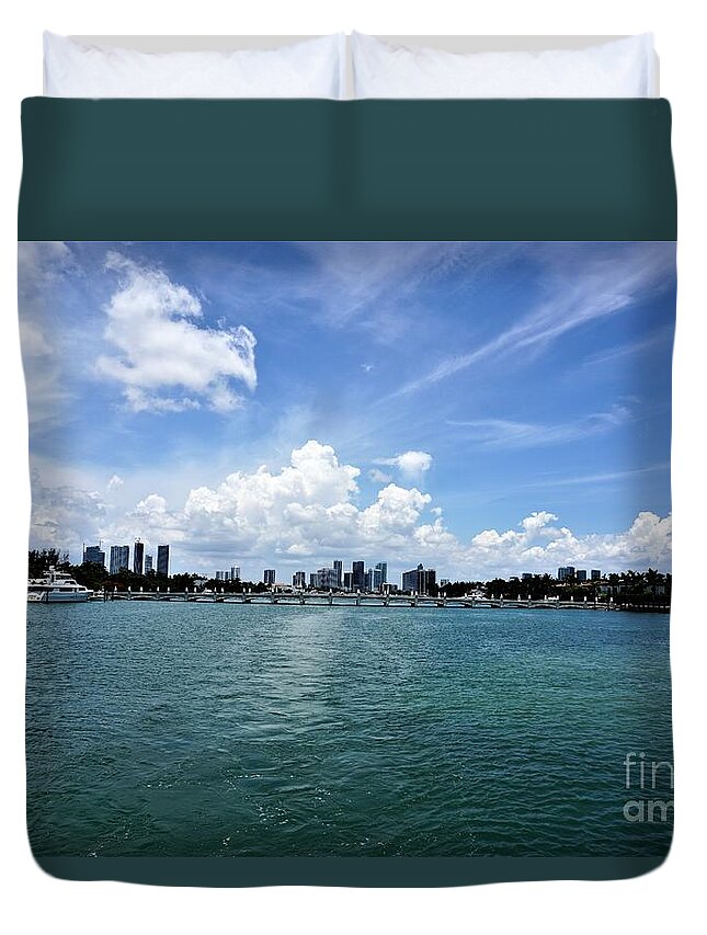 Miami Duvet Cover featuring the photograph Miami7 by Merle Grenz