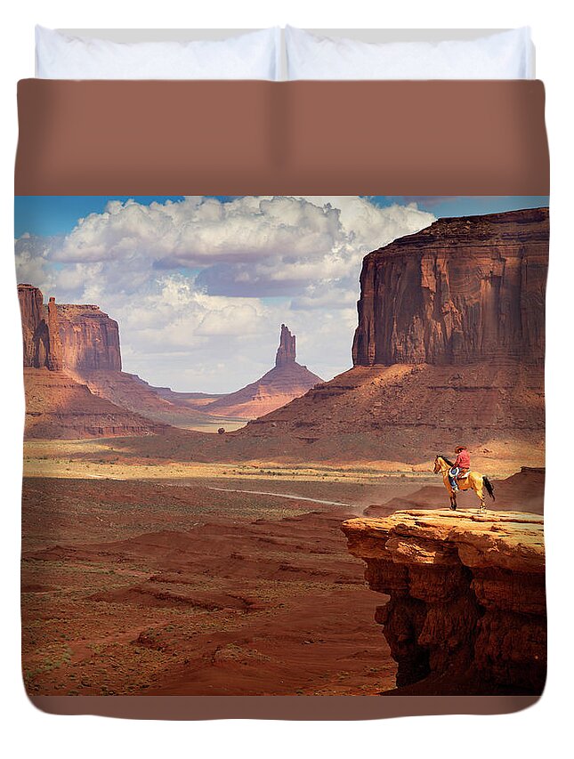 Monument Valley Duvet Cover featuring the photograph Monument Valley 8 by Ricky Barnard