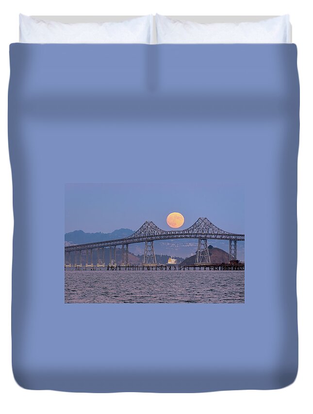 Landscape Duvet Cover featuring the photograph Moonrise Over the Richmond-San Rafael Bridge by Laura Macky
