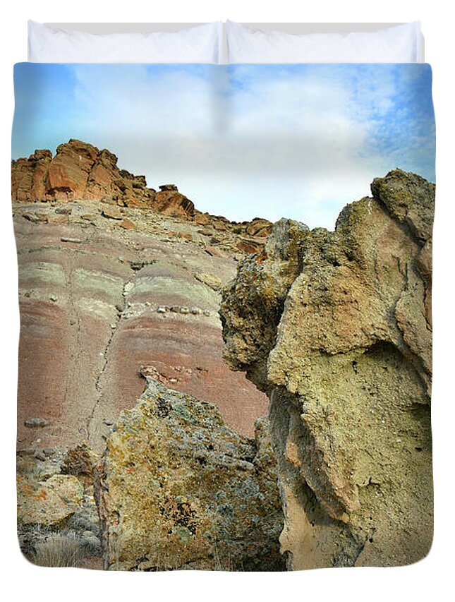 Red Point Duvet Cover featuring the photograph Morning at Red Point in Grand Junction by Ray Mathis