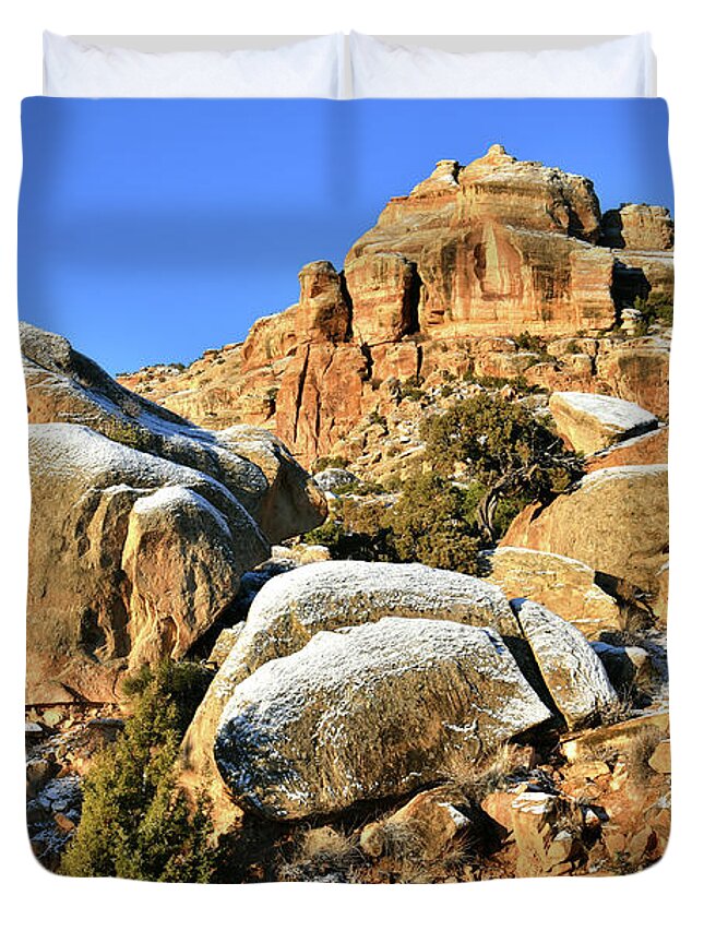 Colorado National Monument Duvet Cover featuring the photograph Morning Light on Buttes along Rim Rock Drive in CO National Monument by Ray Mathis