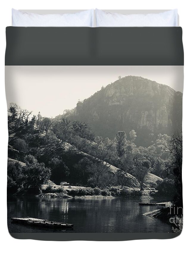 Lake Duvet Cover featuring the photograph Mountain Lake by Katherine Erickson