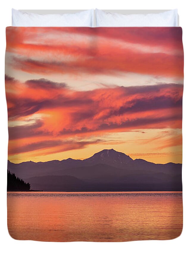 Lassen Duvet Cover featuring the photograph Mt. Lassen and Lake Almanor by Randy Robbins