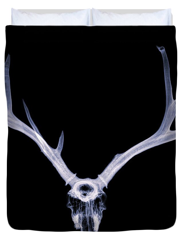Kansas Duvet Cover featuring the photograph Mule Deer x-ray 003 by Rob Graham