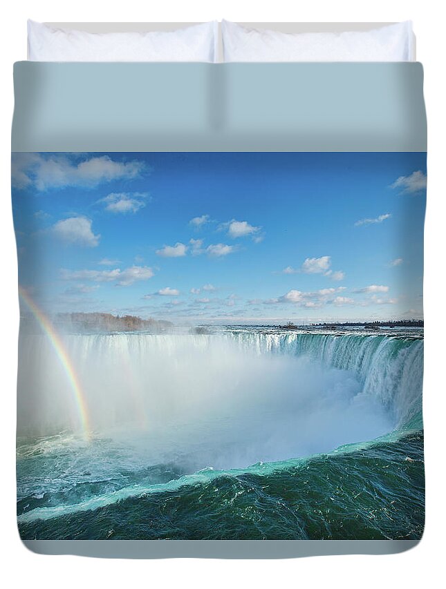 Scenics Duvet Cover featuring the photograph Niagara Falls by Laszlo Podor