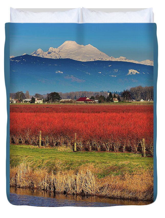 Landscape Duvet Cover featuring the photograph Nine Layer Dip by Briand Sanderson