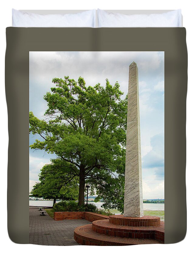 Obelisk Duvet Cover featuring the photograph Obelisk in Tide Lock Park by Lora J Wilson