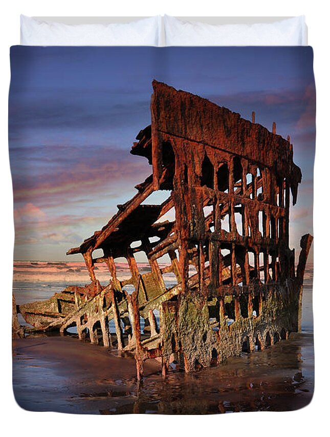 Ship Duvet Cover featuring the photograph Oregon Coast Wreck by Jim Hatch