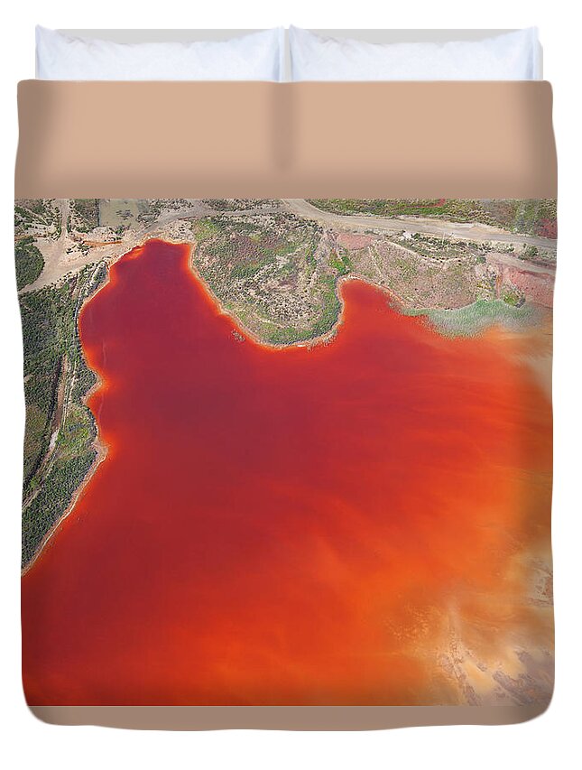 Melting Duvet Cover featuring the photograph Oxidized Iron Minerals In Water by Peter Adams