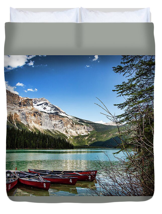Landscape Duvet Cover featuring the photograph Paddles for Emerald Lake by Monte Arnold