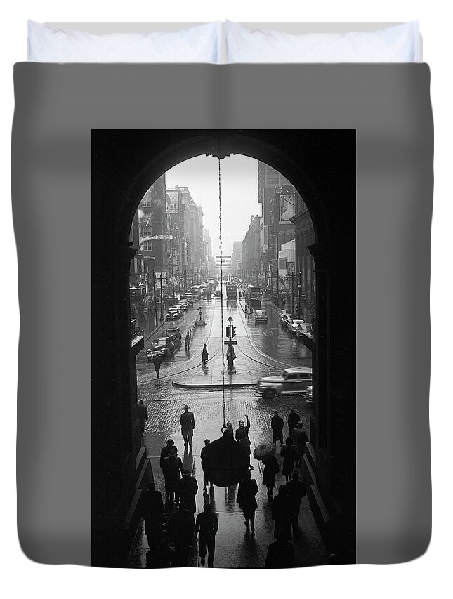 City Hall Duvet Cover featuring the photograph Philadelphia City Hall, East Portal, 1950 by Lawrence S Williams