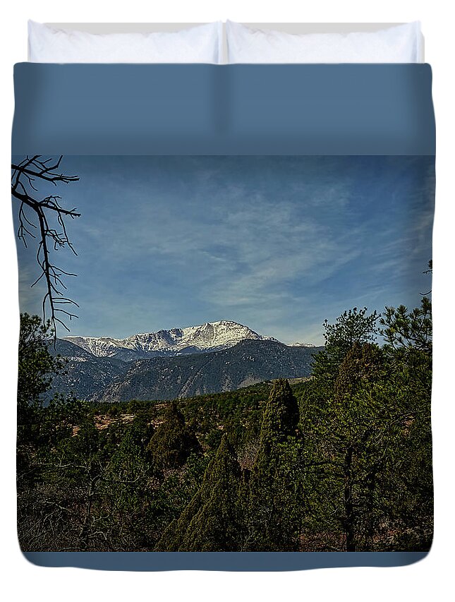 Colorado Artwork Duvet Cover featuring the photograph Pikes Peak 1 by Ernest Echols