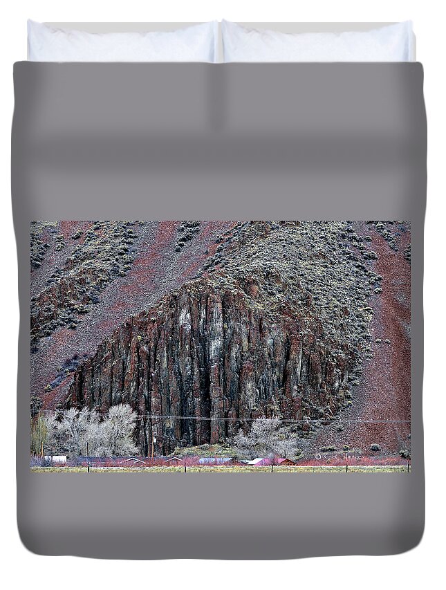 Pipe Organ Rock Formation Duvet Cover featuring the photograph Pipe Organ Rock Geological Feature by Kae Cheatham