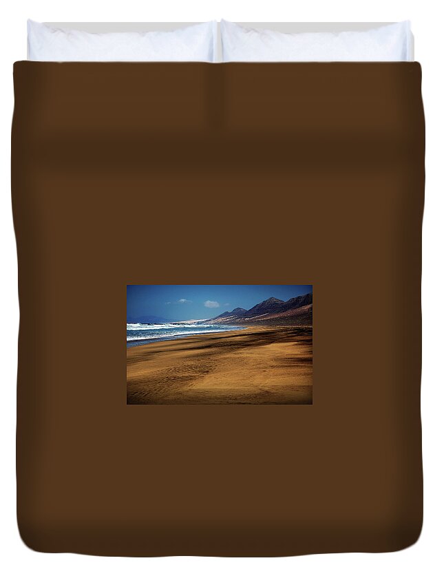 Tranquility Duvet Cover featuring the photograph Playa De Cofete, Fuerteventura by Jesús Gabán