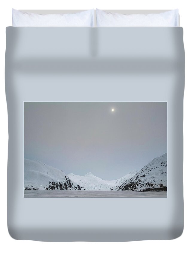 Alaska Duvet Cover featuring the photograph Portage White by Robert Fawcett