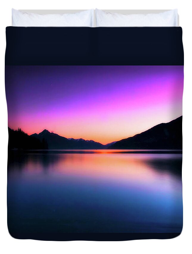 Scenics Duvet Cover featuring the photograph Queenstown, New Zealand by Vanessa Mylett