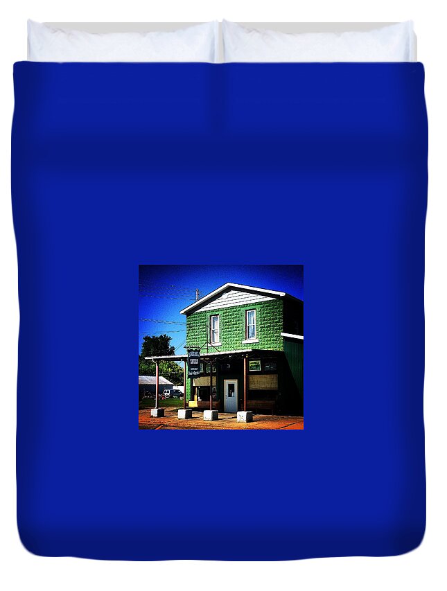 Riverdale Duvet Cover featuring the photograph Riverdale Tavern by Chris Brown
