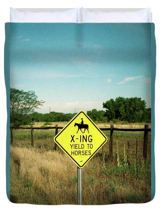 Horse Trail Duvet Cover featuring the photograph Rules of The Road by Ana V Ramirez