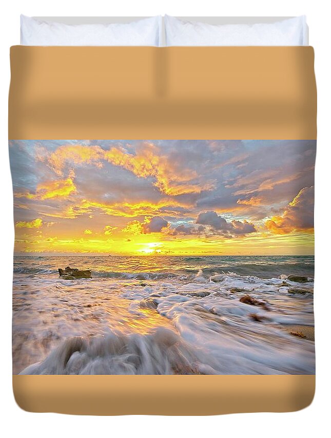 Carlin Park Duvet Cover featuring the photograph Rushing Surf by Steve DaPonte