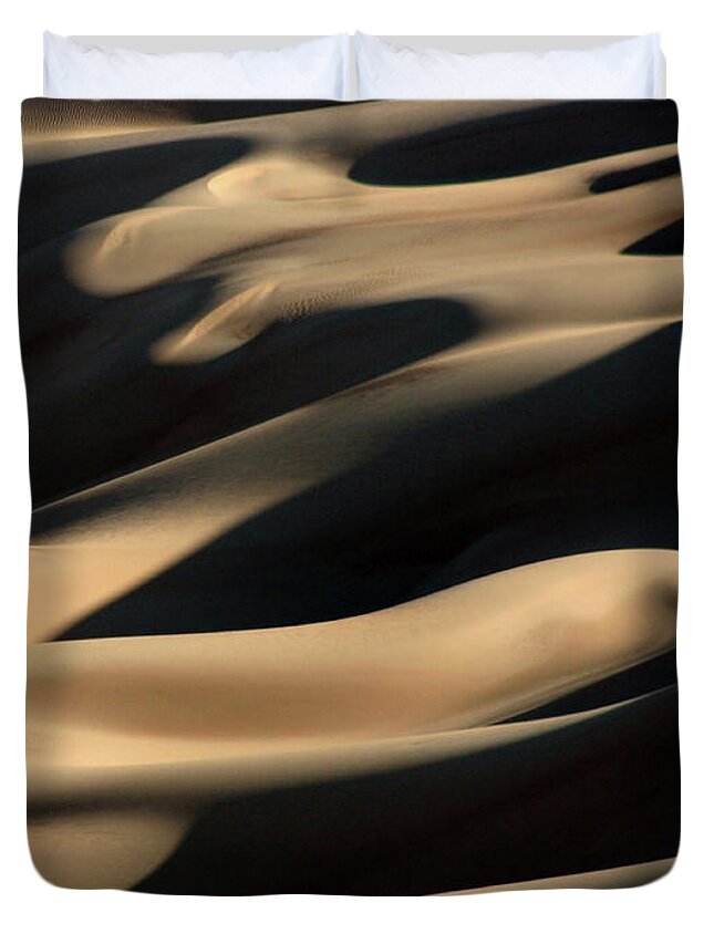 Scenics Duvet Cover featuring the photograph Sahara Sand Shadows by Joe & Clair Carnegie / Libyan Soup