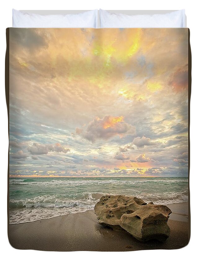 Seascape Duvet Cover featuring the photograph Sea and Sky by Steve DaPonte