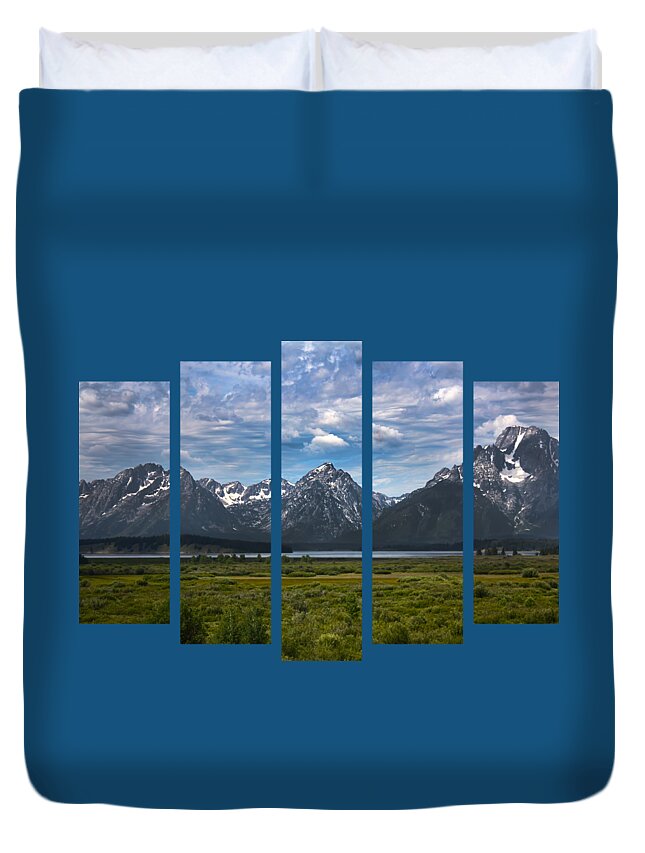 Set 8 Duvet Cover featuring the photograph Set 8 by Shane Bechler