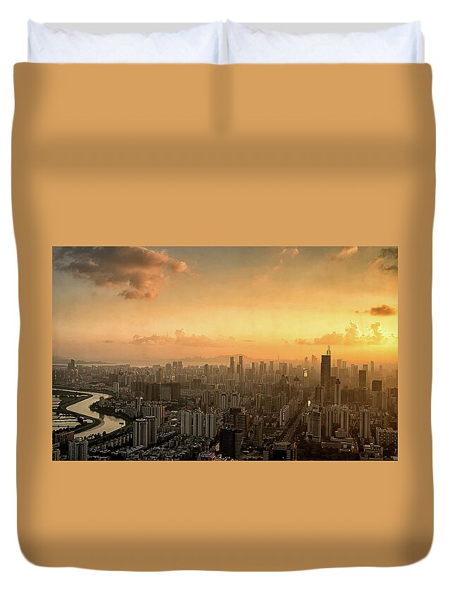 Curve Duvet Cover featuring the photograph Shenzhen Sunset by Jalvaran