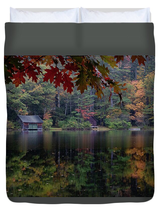 Tamworth Nh Duvet Cover featuring the photograph Small Pond New Hampshire Autumn by Jeff Folger