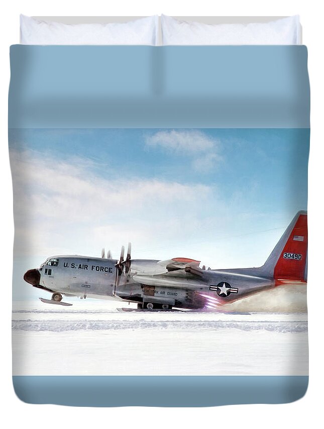 Aviation Duvet Cover featuring the digital art Snowbird by Peter Chilelli