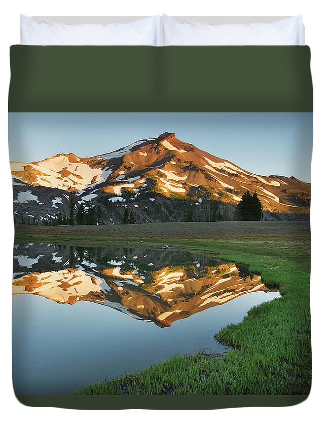 Scenics Duvet Cover featuring the photograph South Sister Lower Green Lake Oregon by Alan Majchrowicz