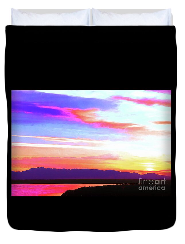 Sunset Duvet Cover featuring the photograph Space Needle Sunset by Scott Cameron