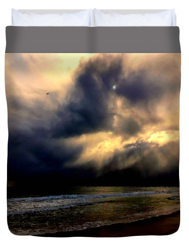 Bird Duvet Cover featuring the photograph Storm Bird by Russell Kightley