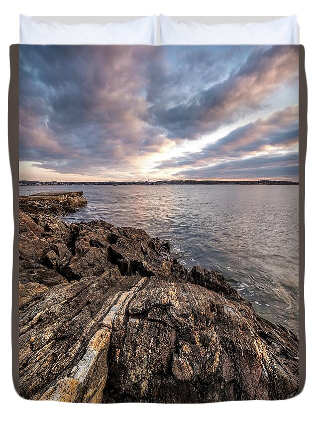 New Hampshire Duvet Cover featuring the photograph Striations. Leading Lines In The Rocks by Jeff Sinon