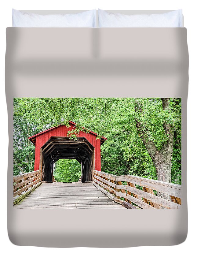 Arch Duvet Cover featuring the photograph Sugar Creek Covered Bridge by Sue Smith