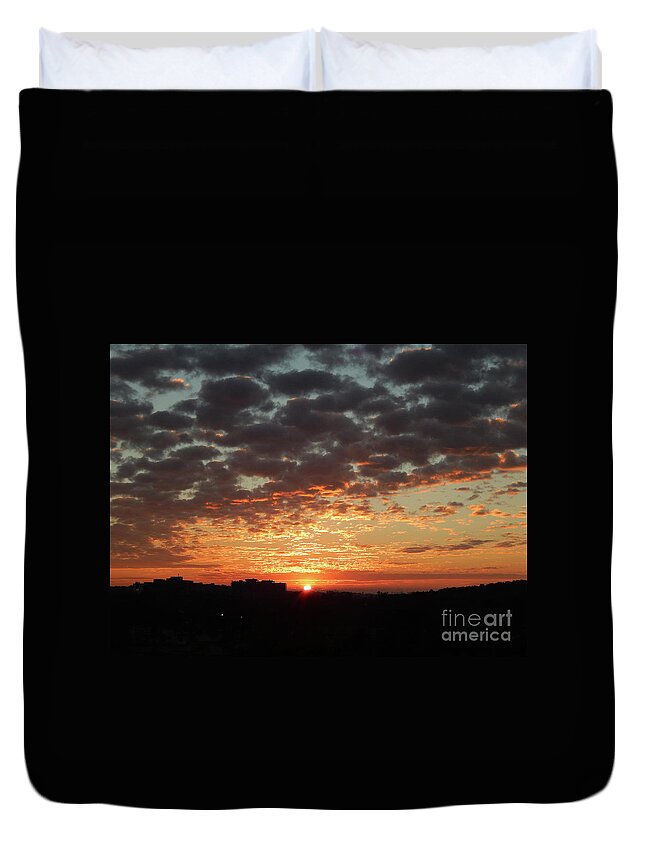 Ann Arbor Duvet Cover featuring the photograph Sunrise 4 by Phil Perkins